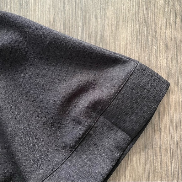 ⭐️Mini Dress with Bow in Black - Picture 6 of 11